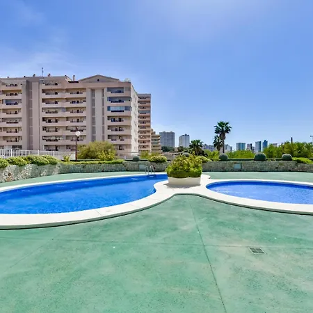 Beachfront 36 * كاليبي